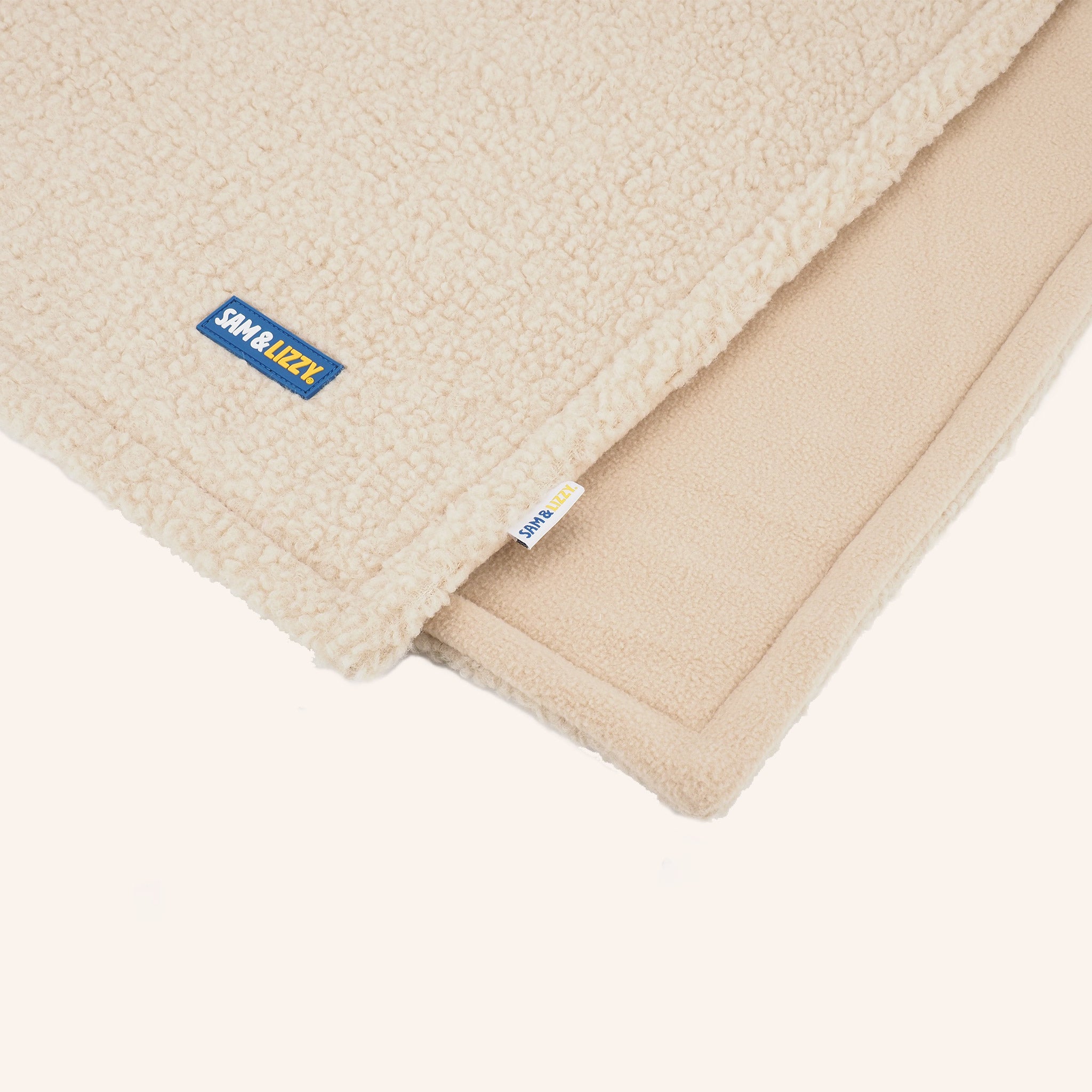 Hundedecke TEDDY POLAR FLEECE - Kuscheliges Design-Highlight